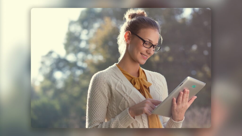 Person mit einem Tablet in der Hand